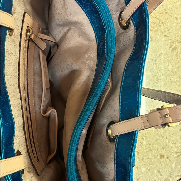 Michael Kors Teal Patent Logo Tote with Tan Straps - Picture 4 of 9
